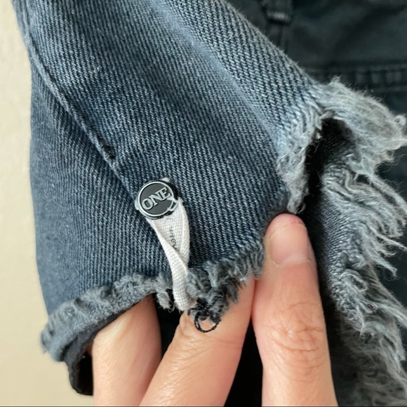 One Teaspoon Junkyard Button Fly Skirt Fox Black - Picture 10 of 10